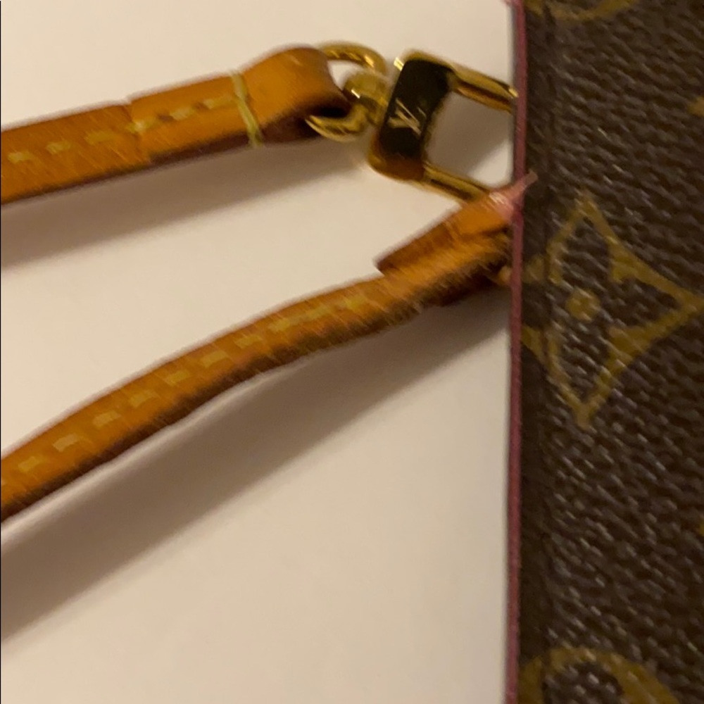 Louis Vuitton Pouchette - Picture 5 of 9